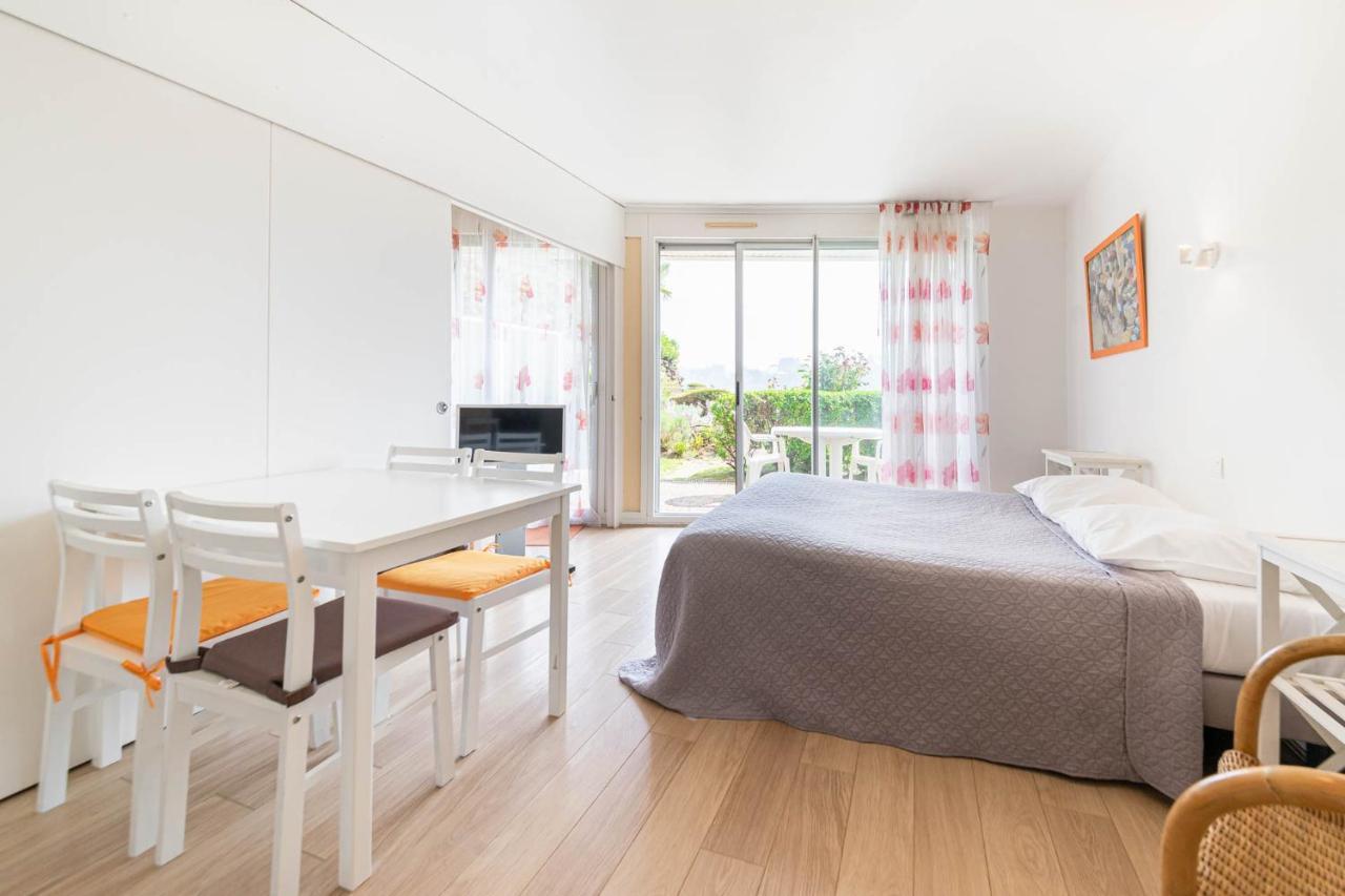 Résidence Le Crystal Dinard Esterno foto